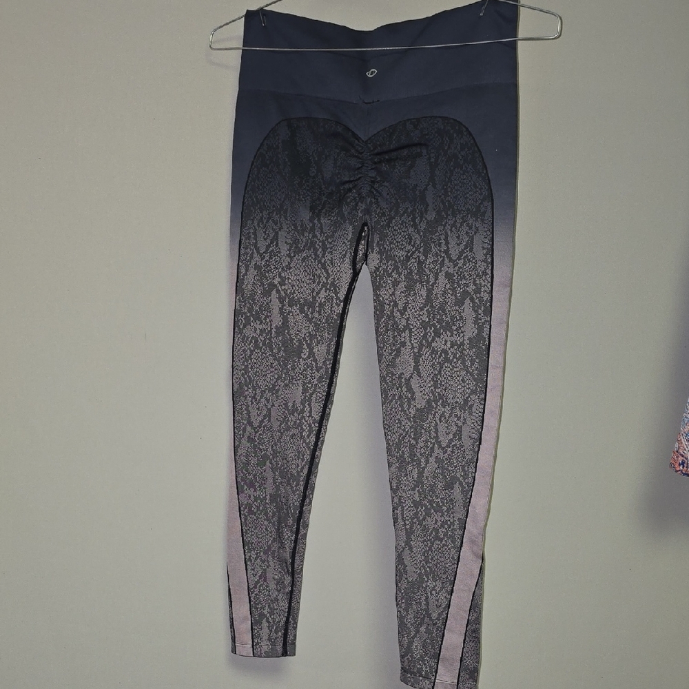 Sofía by Sofia Vergara Black Textured Leggings